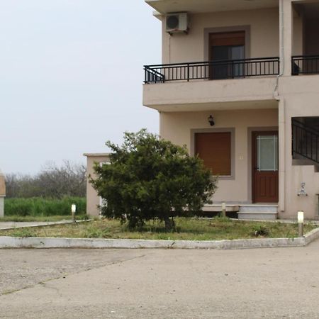 Vakis Apartments 2 Romanon Εξωτερικό φωτογραφία