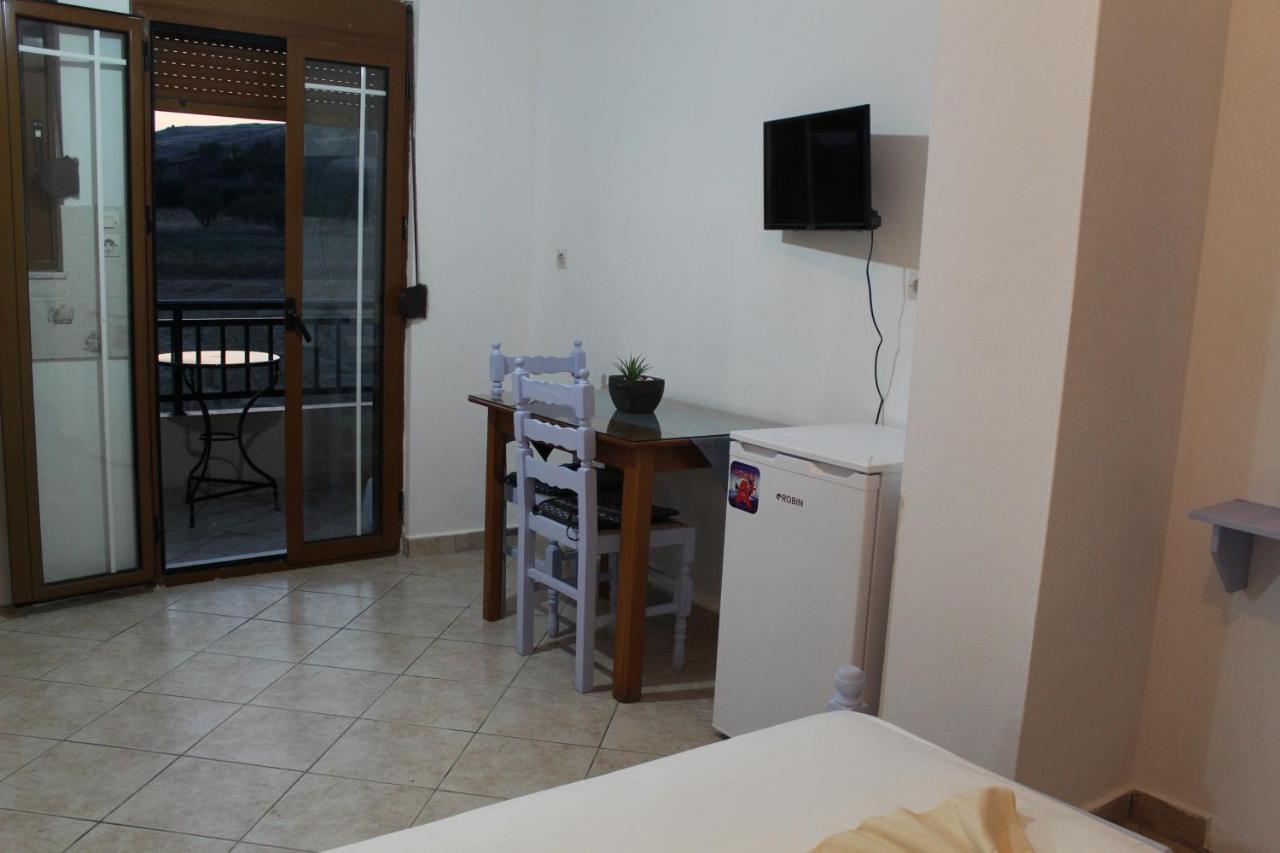 Vakis Apartments 2 Romanon Εξωτερικό φωτογραφία
